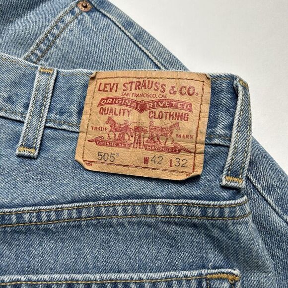 Levis 505 Jeans Mens 42x32 Blue Regular Straight Leg - Picture 3 of 7
